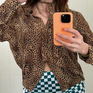 Mob-Wife-Style Leopard-Print Silk Shirt With Neck Tie